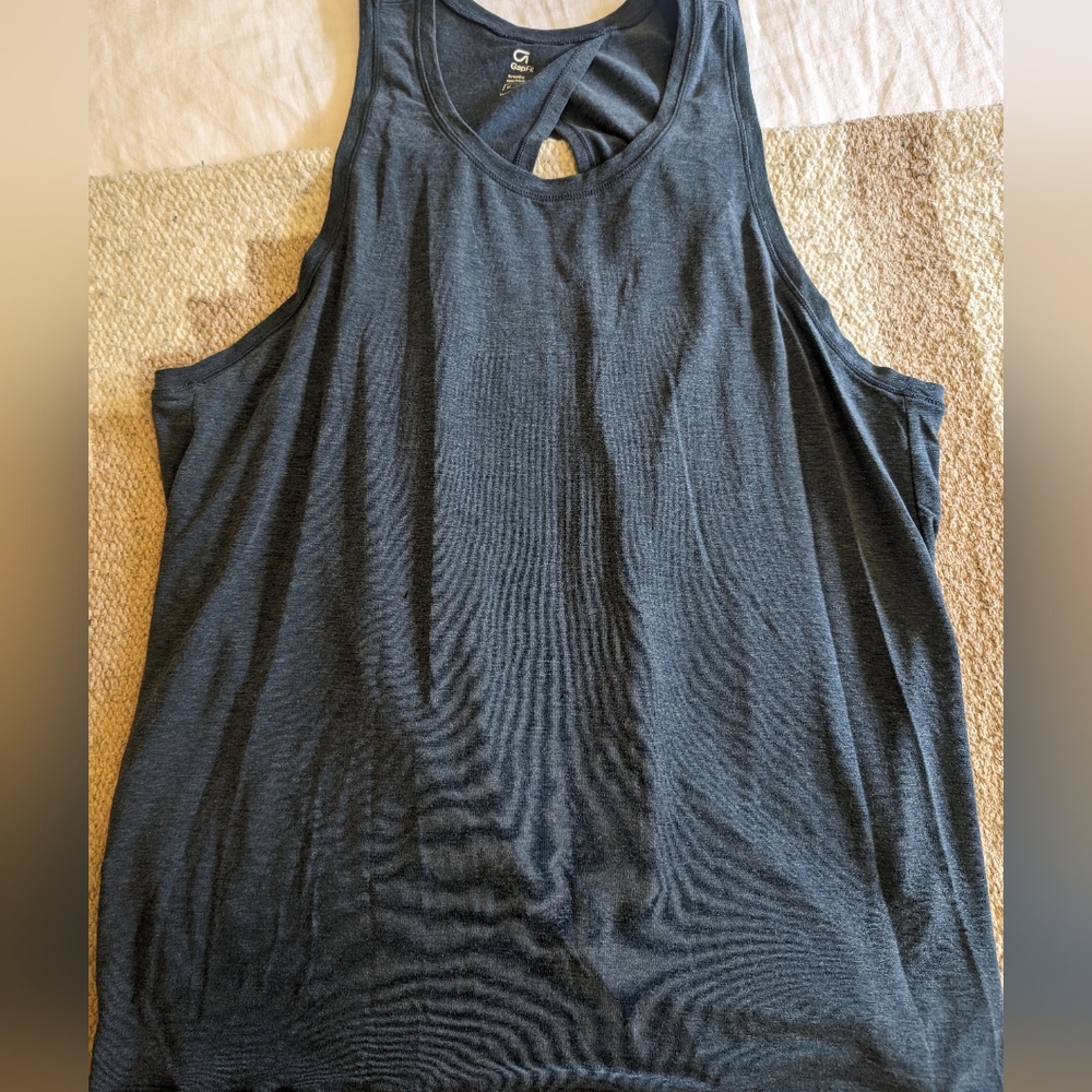 Gap Body Swing Tank